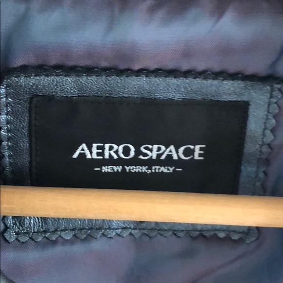 Leather jacket - Picture 2 of 6